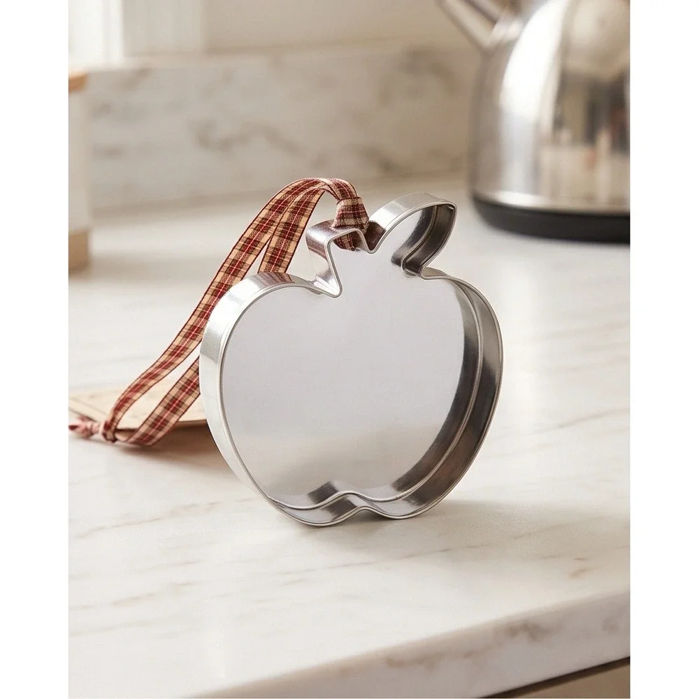 Orchard Canyon Handcrafted Tin Apple Cookie Cutter Silver Backed with Handle NEW